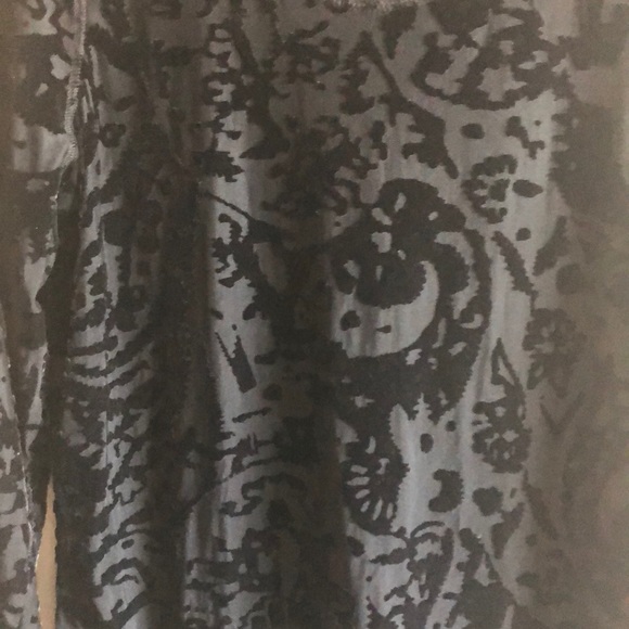 Sheer Vera Wang top - Picture 2 of 4